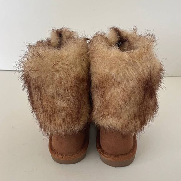 ⬇️REDUCED⬇️ Size 9 Michael Kors Kids Alyona Faux Fur Boots - Picture 3 of 4
